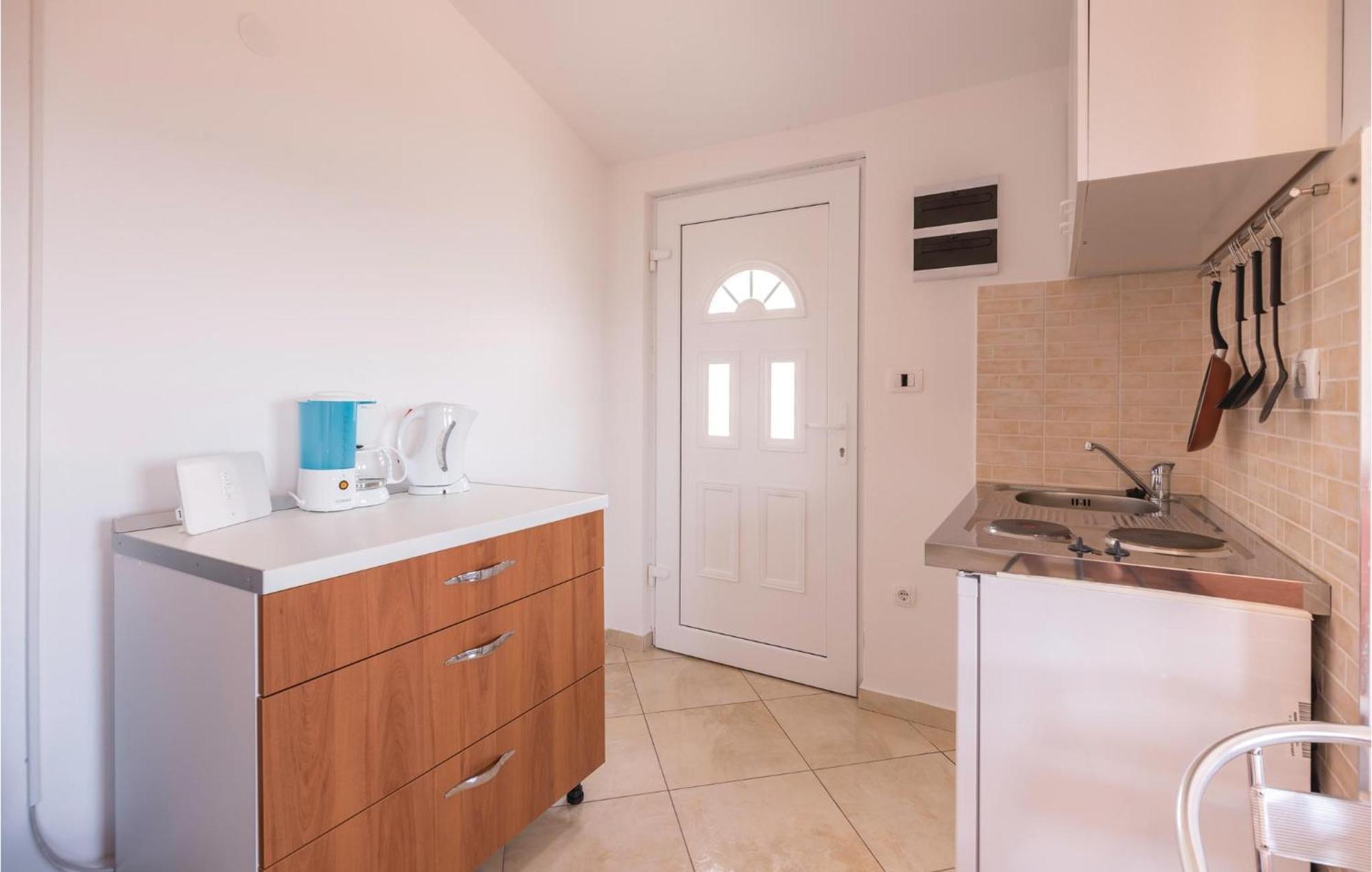 Nice Home In Martina With Kitchen מראה חיצוני תמונה